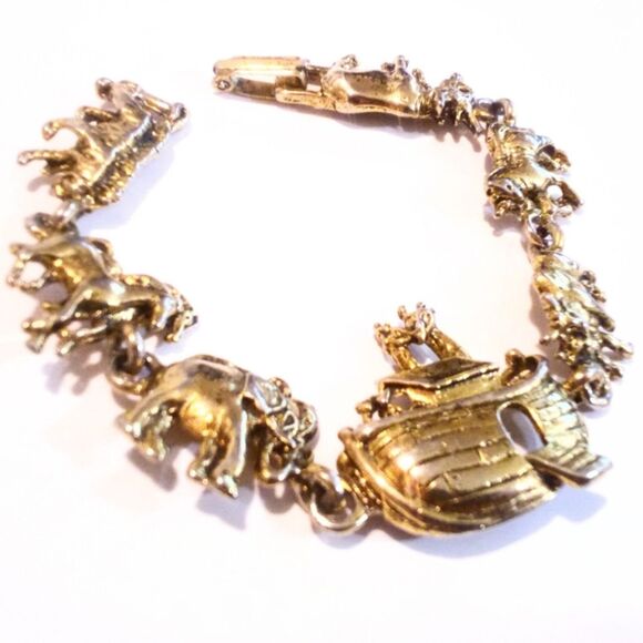 Vintage Gold Tone Noah's Ark Biblical Link Bracelet - Picture 3 of 5